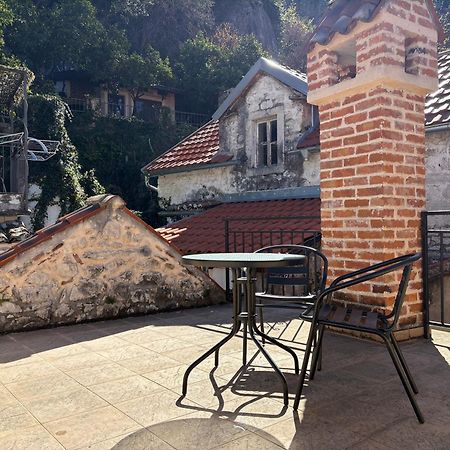 Antika Guesthouse Kotor Bagian luar foto